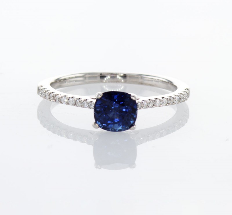 Buy The Best Quality Sapphire Engagement Ring