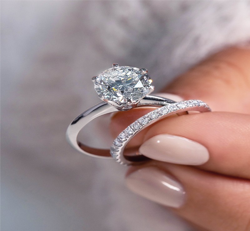 Discover the Leading Engagement Rings Available Online