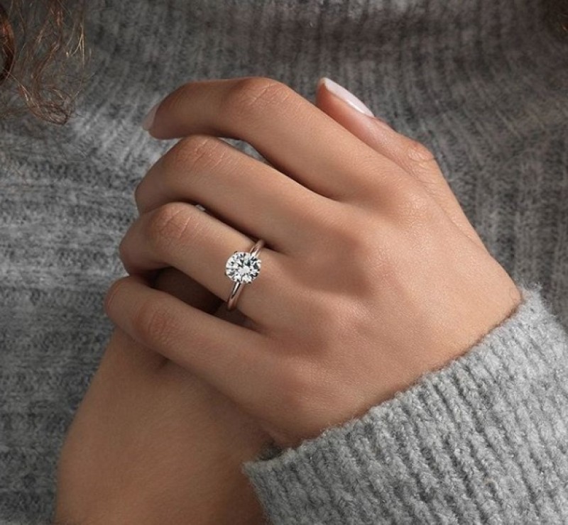 Unveiling the Beauty of White Diamond Wedding Rings