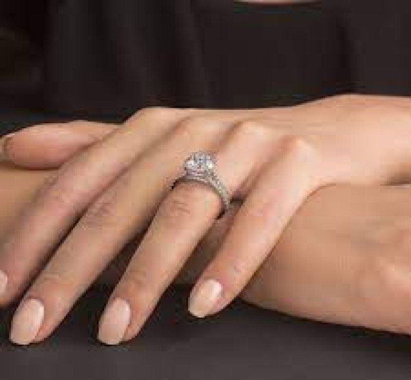 Shop Diamond Wedding Rings on Sale for Your Special Day